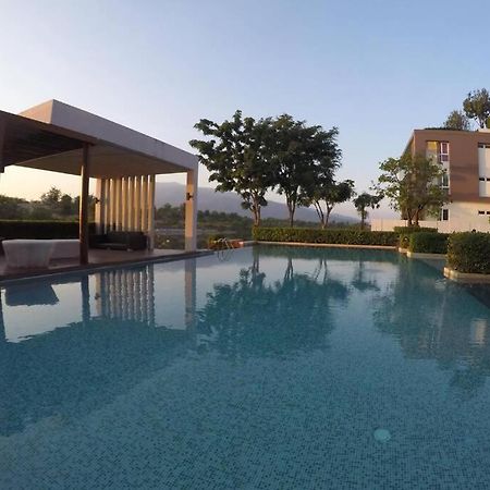 Cozy Modern Room With Stunning Lake & Mountain View Chiang Mai Exteriör bild