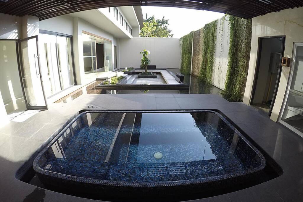 Cozy Modern Room With Stunning Lake & Mountain View Chiang Mai Exteriör bild